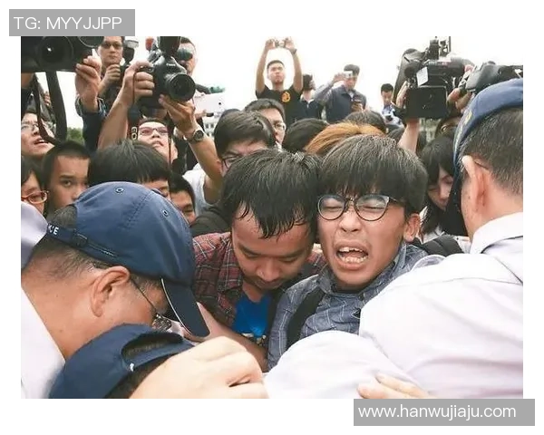 足球明星小辫子发明者揭秘是谁创造了这独特的发型风潮