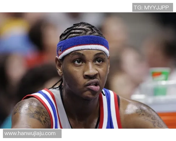 带头套的足球球星是谁 他为何选择戴上头套保护自己